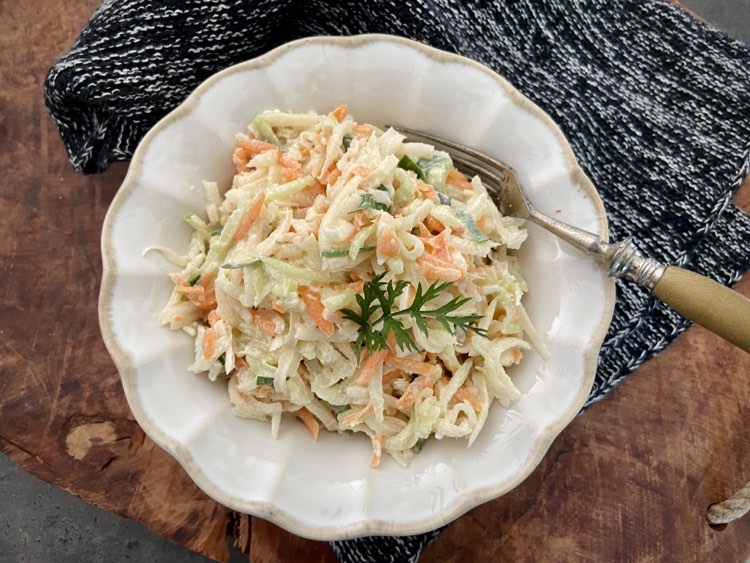 Kedlubnový Coleslaw